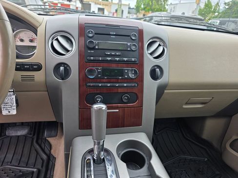 Used 2006 Ford F150 Lariat AWD/4WD image 11