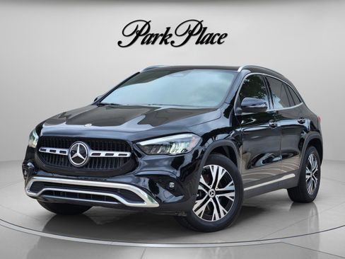 Certified 2025 Mercedes-Benz GLA 250 4MATIC image 3