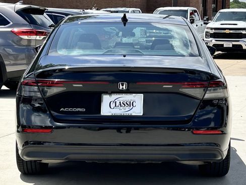 Used 2024 Honda Accord EX image 5