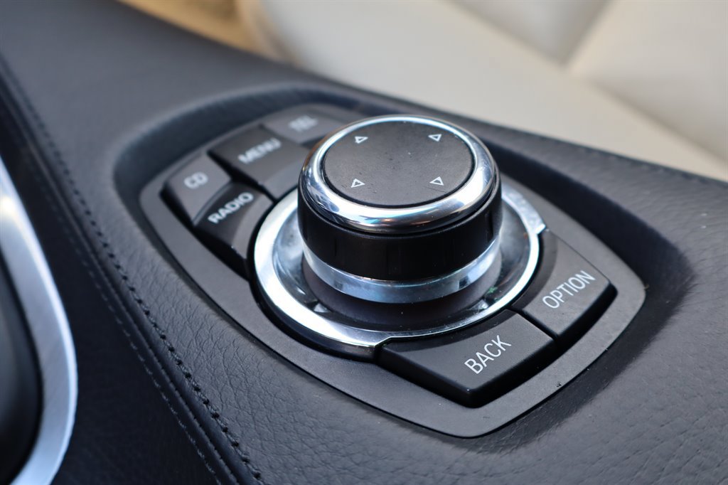 Used 2010 BMW 650i Convertible RWD image 37
