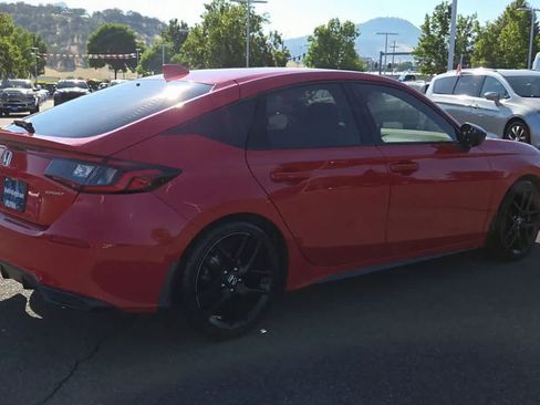 Used 2023 Honda Civic Sport image 8
