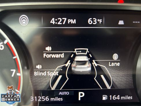 Used 2023 Nissan Rogue SV image 2