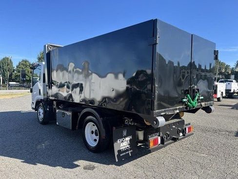 Used 2024 Chevrolet Low Cab Forward image 6