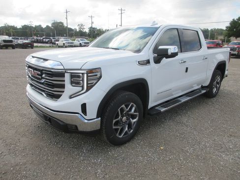 New 2026 GMC Sierra 1500 SLT w/ SLT Premium Package AWD/4WD image 11