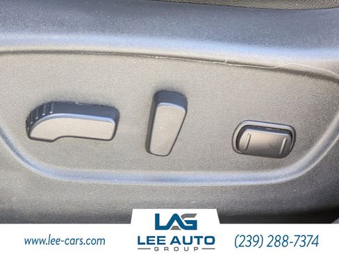 Used 2017 Nissan Rogue SL image 18