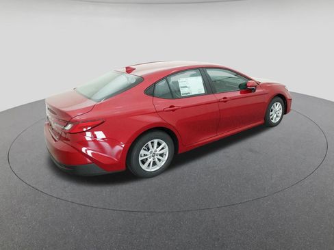 New 2026 Toyota Camry LE image 9