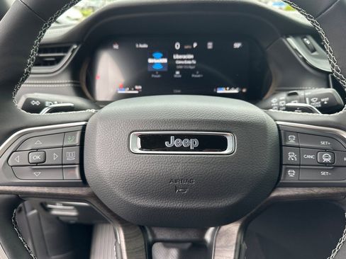 New 2026 Jeep Grand Cherokee 4WD image 23