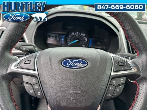 Used 2022 Ford Edge ST-Line w/ Class II Trailer Tow Package image 31