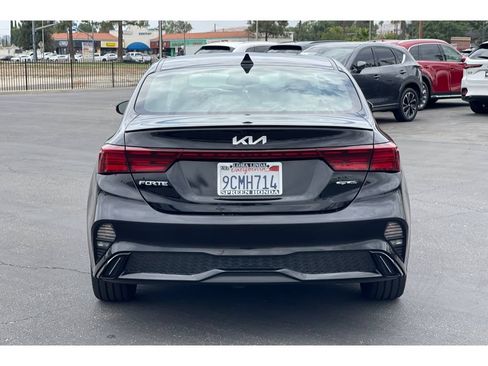 Used 2023 Kia Forte GT-Line w/ GT-Line Premium Package FWD image 4