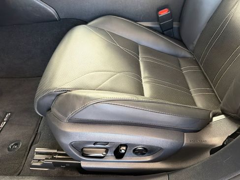 Used 2019 Lexus ES 350 Ultra Luxury w/ Accessory Package 2 FWD image 14