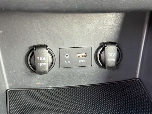 Used 2020 Hyundai Elantra GT w/ Style Package 02 FWD image 24