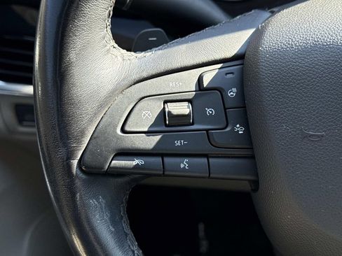 Used 2019 Cadillac XT4 Premium Luxury w/ Cold Weather Package image 33