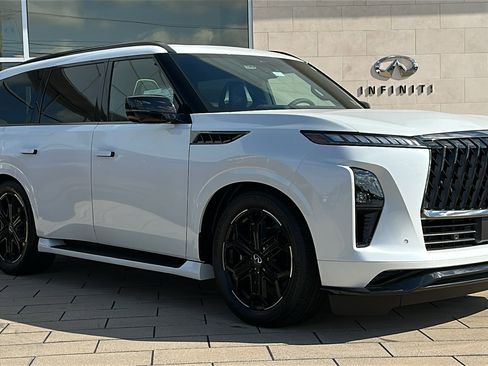 New 2026 INFINITI QX80 4WD image 2