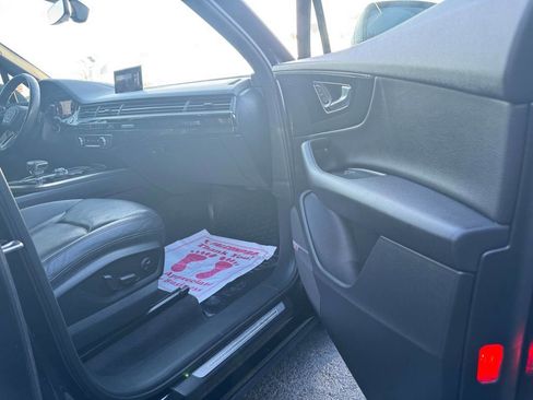 Used 2017 Audi Q7 3.0T Prestige image 24