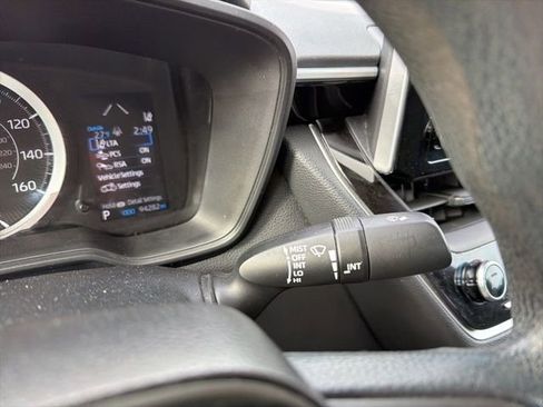 Used 2021 Toyota Corolla LE image 33