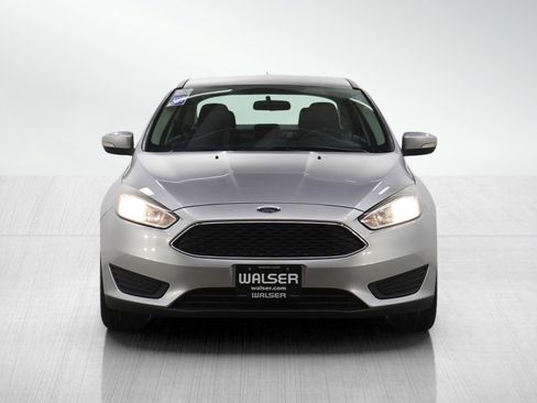 Used 2017 Ford Focus SE image 8