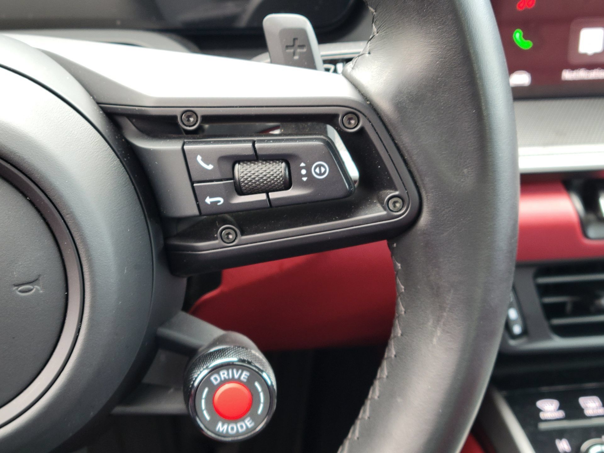 Certified 2025 Porsche 911 Carrera RWD image 14