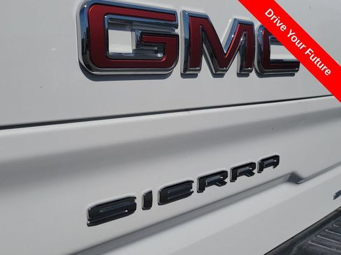 Used 2026 GMC Sierra 1500 SLT RWD image 22
