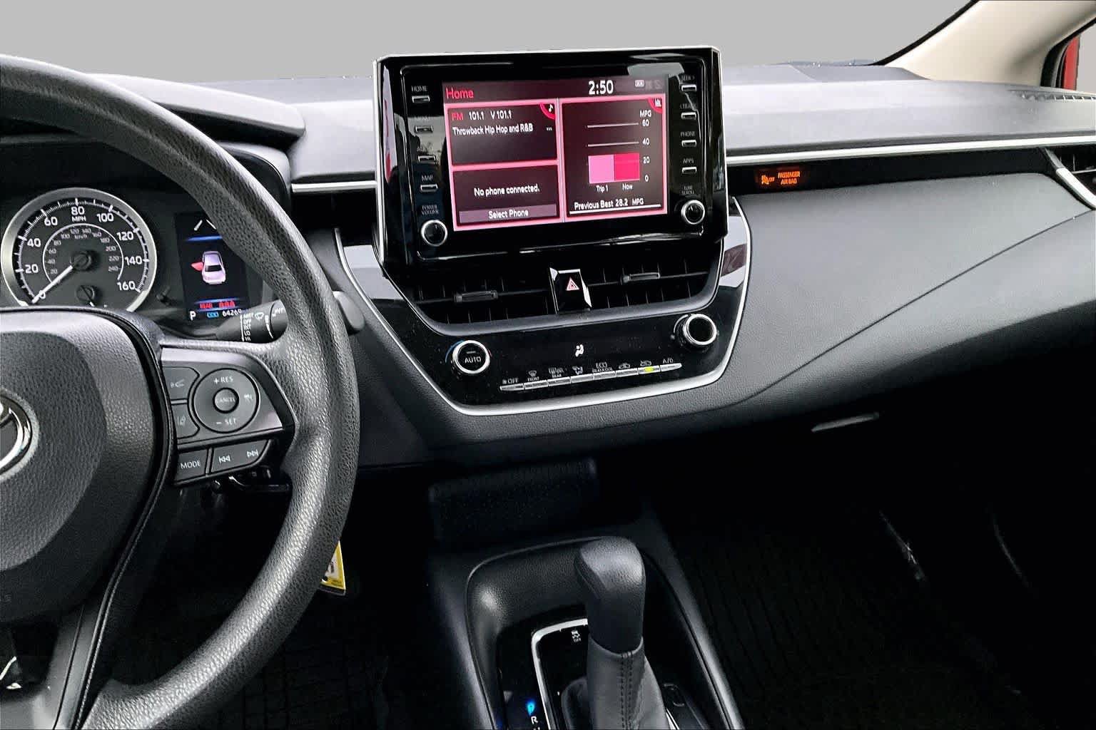 Used 2020 Toyota Corolla LE FWD image 6