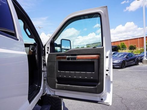 Used 2015 Ford F350 Platinum AWD/4WD image 17