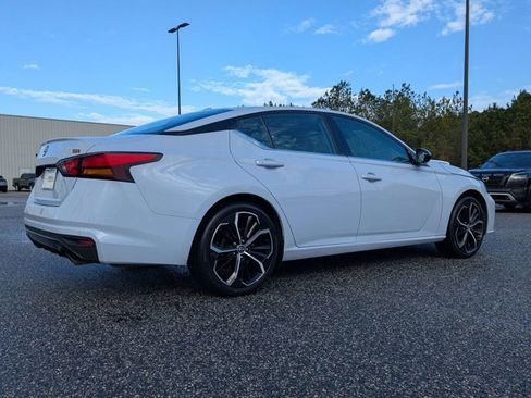 Used 2023 Nissan Altima 2.5 SR image 4