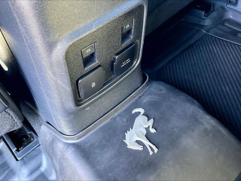 Used 2022 Ford Bronco Wildtrak image 35