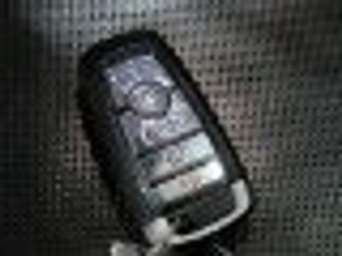 Used 2020 Lincoln Nautilus Reserve w/ Equipment Group 201A image 28