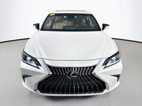 Certified 2024 Lexus ES 350 w/ Premium Package FWD image 3