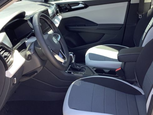 New 2025 Volkswagen Taos S image 22