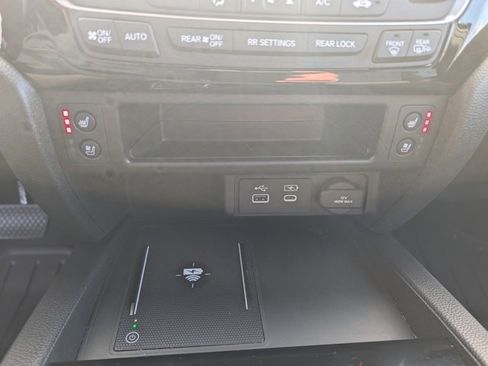 Certified 2025 Honda Ridgeline Black Edition image 24