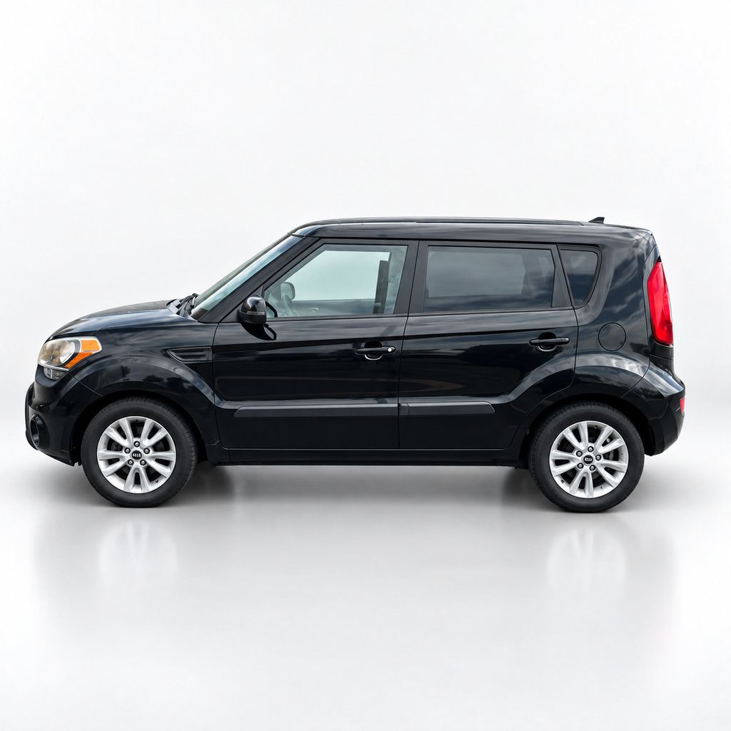 Used 2012 Kia Soul + FWD image 3