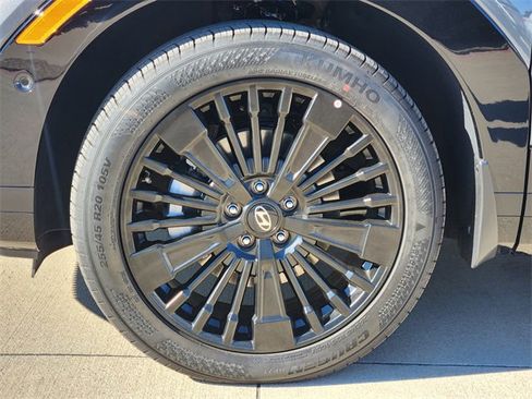 Used 2026 Hyundai Santa Fe Calligraphy image 7