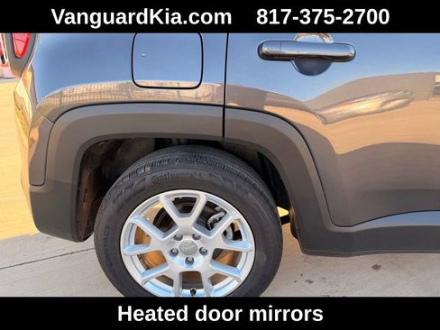 Used 2021 Jeep Renegade Latitude image 10