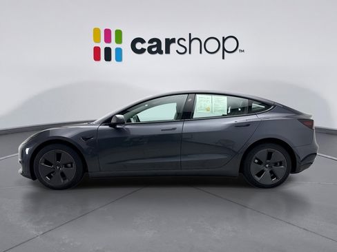 Used 2023 Tesla Model 3 Standard Range image 2