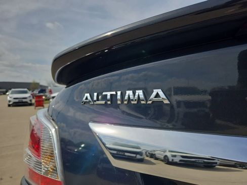 Used 2015 Nissan Altima 2.5 SV image 12