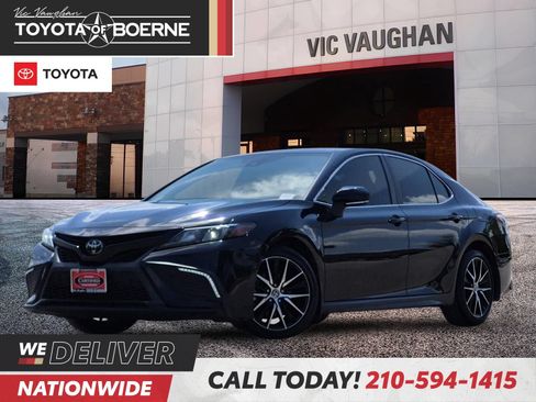Certified 2023 Toyota Camry SE w/ Convenience Package FWD image 1