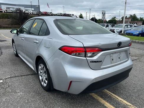 Used 2023 Toyota Corolla LE FWD image 6