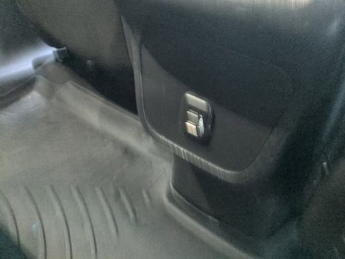 Used 2020 GMC Terrain SLE w/ Driver Convenience Package image 34