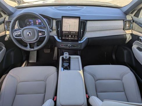 New 2026 Volvo XC90 T8 Plus w/ Protection Package Premier AWD/4WD image 11
