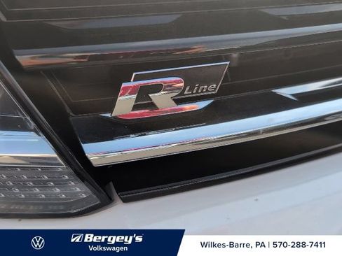 Used 2021 Volkswagen Tiguan SE R-Line w/ 3rd Row Seat Package AWD/4WD image 5