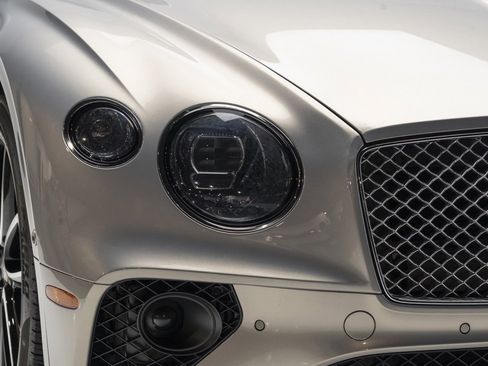 Used 2020 Bentley Continental GT image 54