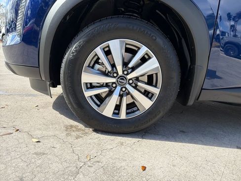 New 2026 Nissan Pathfinder SL image 11