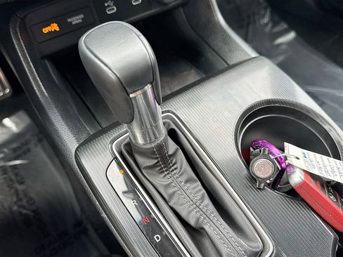 Used 2025 Honda Civic Sport image 16