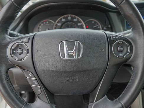 Used 2015 Honda Accord Sport image 12