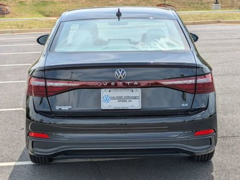 New 2026 Volkswagen Jetta SE FWD image 5