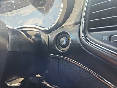 Used 2018 Jeep Grand Cherokee Limited AWD/4WD image 22