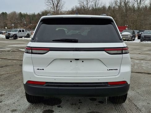 New 2025 Jeep Grand Cherokee Limited w/ Black Appearance Package AWD/4WD image 7