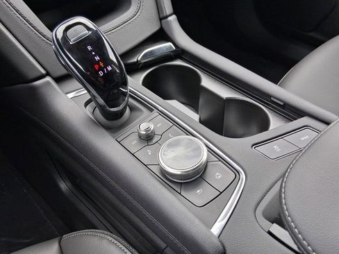 New 2025 Cadillac XT6 Luxury image 14