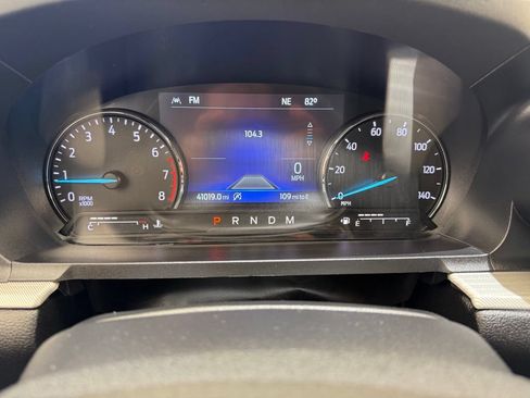 Used 2021 Ford Explorer XLT w/ Equipment Group 202A AWD/4WD image 34