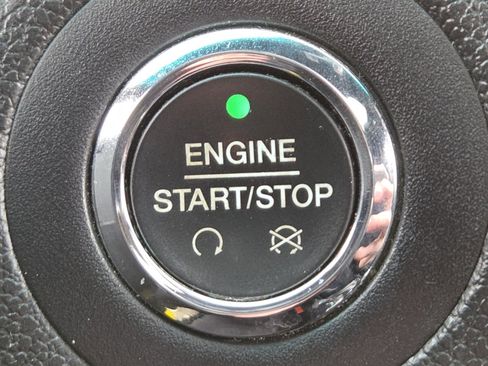 Used 2016 Ford Explorer XLT w/ Equipment Group 202A image 36